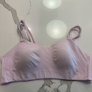 Lululemon sports bra pink